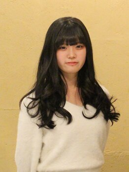 ティップスネクスト(tips next)の写真/毎日のお手入れが簡単に◎女性らしさを表現するパーマが人気♪持ちも良くふんわり柔らかな動きを叶えます！