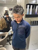 キング 楠葉店(K!ng)&nbsp;波巻きツイストスパイラルパーマ/フェザーパーマ/眉毛/メンズ