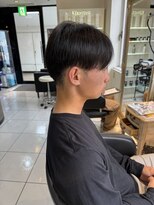 アイズ 海老名(AIZU) センターパート ニュアンスパーマ メンズカット 刈り上げ