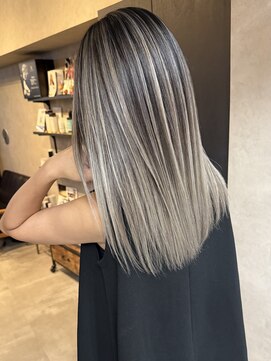 サニー 渋谷(SUNNY) ハイライトカラー、レイヤーカット、ミルクティーベージュ