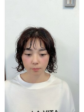 リリー LILY ヘアー メイク HAIR アンド & MAKE 20代30代40代立体感束感なみなみウェーブロブ×ダークブラウン