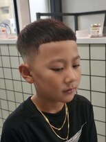 アストロ(ASTRO)&nbsp;キッズクロップ×フェード/小学生/子供/男の子カット/メンズ