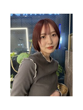 リワーズ 成城学園前(ReWARDs) cassis RED × 切りっぱなしbob