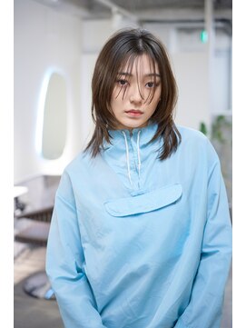 ルクスバイアフィナー(Luxo by Afinar) 【Luxo by Afinar】レイヤーミディアム/こぼれバング