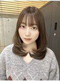 透明感カラー_シースルーぱっつん_ミディアムレイヤー