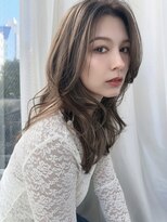 バイオレット 表参道店(Violet) ミディアムレイヤーカット透け感ヘーゼルカラー