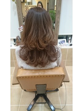 ヴァン カウンシル 川口店(VAN COUNCIL) 外国人風グラデーションカラー【東川口】