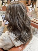 立体感、透明感◎アッシュグレージュ neolivecopain