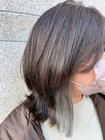 ビーハイブ ギフト(BeeHIVE GIFT) イヤリングカラーハイトーングレーシルバー