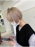 外カラーハネボブセクションカラーペールベージュグラデーション