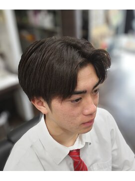 アゲイシ(hair club AGEISHI) ２ブロック　センターパートスタイル