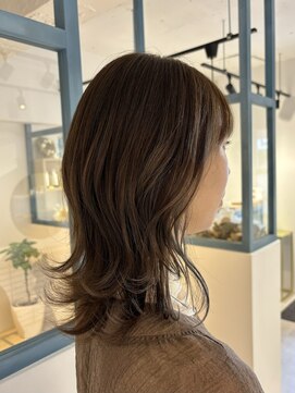 ラソニシカサイ(Lazo nishikasai) 外ハネミディアムレイヤー