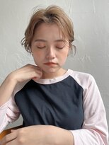 ムク 甲府(muku.)&nbsp;ミディアムヘア/斜めバング/グレージュカラー/甲府駅