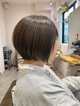アンユヘアー 与野駅前店(unu.hair) 30代40代50代与野/美髪ショートカット/白髪ぼかしハイライト