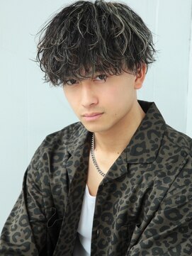 バース 河原町店(BIRTH) ツイストスパイラルパーマツイストパーマメンズマッシュパーマ