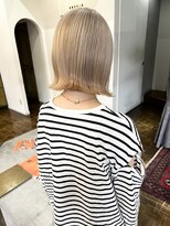 ヘアーアイスカルテット(HAIR ICI QUARTET) 透明感抜群♪ダブルカラーブリーチミルクティーベージュ