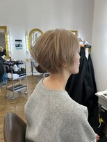 コワファースト 別府&nbsp;ハイトーンベージュ×くびれショート