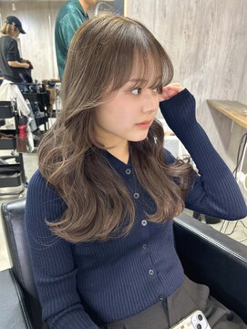 ジゼル 中津大分(GiseL) グレージュカラー韓国風巻き透明感カラーブリーチカラーベージュ