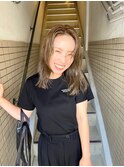 ベージュカラー