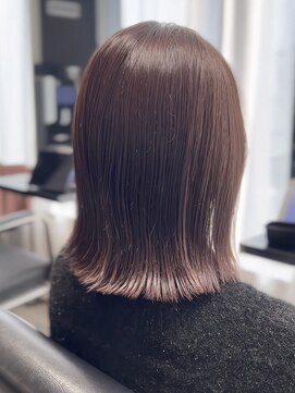 リス バイ ソヨン(Lis by SOYON) スモーキーモーヴ×切りっぱなしボブ