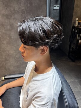 ハイプ 木更津(HYPE) 【フェザーパーマ】刈り上げセンターパート/木更津
