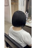 髪質改善縮毛矯正×ブルーブラックが映える切りっぱなしボブ
