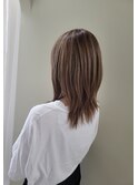 アッシュグレージュ/白髪ぼかしオールハイライト/レイヤーカット