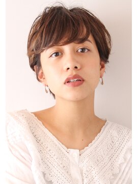 ロビー 表参道(ROBBY) 耳かけ大人ショート／艶感アッシュブラウン／20代30代