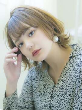 ロンドプランタン 恵比寿(Lond Printemps) 大人かわいいベージュカラー耳かけ厚めバング外ハネふわミディ