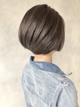 サーヴ ネクスト ヘア 元町店(SERVE next hair)の写真/自然由来のオーガニックカラー☆頭皮と毛髪をいたわりながら、しっかり白髪を染められます♪ハリコシ艶も◎