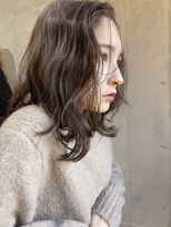 ソルトウォーター(SALT WATER)&nbsp;ハイライトアッシュベージュ　抜け感ロブ