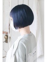 ホワイトルーム(White Room) ブルーのコンパクトなミニボブ♪
