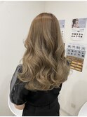 アッシュベージュ