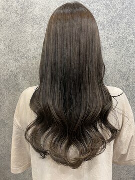 アール(R) グレー系ハイライト