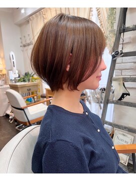 ロッティー(Rottie) 【大人可愛い×丸みショートボブ】