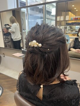 アプシー 三田駅前店(Apsee) ☆お呼ばれハーフアップ☆