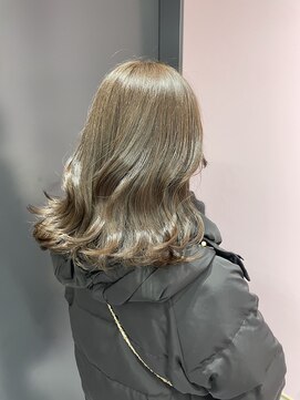 アディション 新宿(ADITION) 韓国風オリーブグレージュ