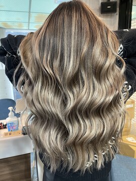 ラフ(LAFF) #バレイヤージュ#グレージュカラー#ボブウルフ#ココアベージュ