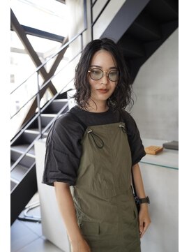 キーダ(KEEDA) ミディアムパーマ