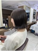 オリーブアッシュ×切りっぱなしボブ