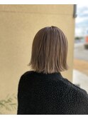 ベージュ系外ハネスタイル20代30代40代