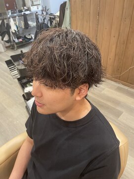シャドウパーマ