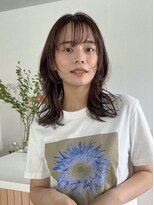 ウルフ風レイヤーミディアム 似合わせ顔周りカット顔まわり