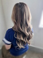 ヘアーアンドネイル ルシア(Hair&Nail Lucia)&nbsp;リュクスシルバー白髪ぼかしハイライト