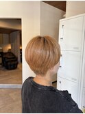 ブロンド×ショート