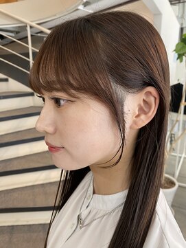 ロライマ 中目黒(roraima) ナチュラルストレート/大人可愛い/小顔/顔周りレイヤー/後れ毛