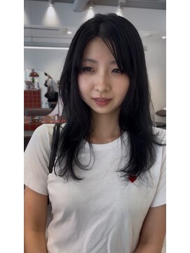 ガリカ 博多駅前(Gallica) ハッシュカットにグレージュカラー/簡単スタイリング/赤み消し