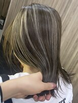 イリ 心斎橋(ili)&nbsp;インナーカラー/ハイライト/縮毛矯正/レイヤーカット/髪質改善