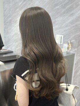 アルドーレフィエロ シンサイバシ(Ardore fiero shinsaibashi) ヘーゼルベージュ☆ブリーチなし　20代30代40代