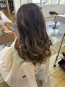 ヘアークラフト アニー 南郷18丁目店(HAIR CRAFT Annie) ブリーチカラー